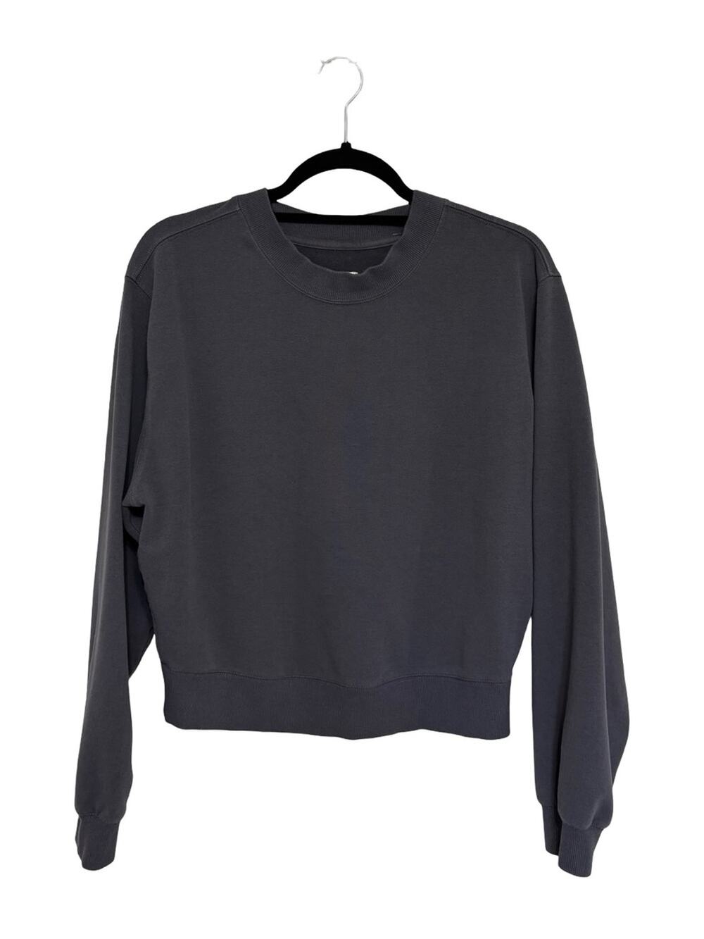 Abercrombie Soft AF Collection Cropped Crewneck Sweatshirt in Charcoal - Size S